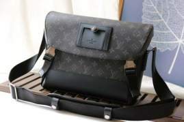 Picture of Louis Vuitton Mens Bags _SKUfw97506707fw
